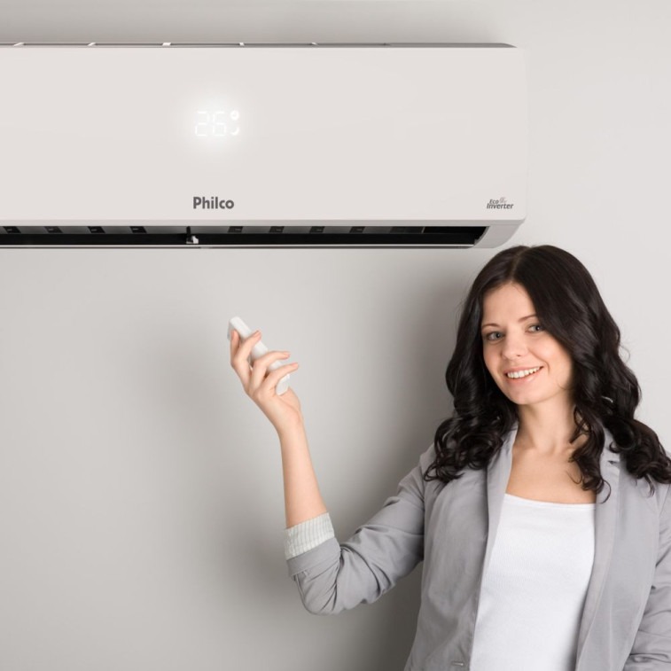 Imagem do produto Ar Condicionado Tri Split Inverter Philco 27000 BTUs (2x9000+1x12000) Quente e Frio 220V PAC27QV Imagem do produto Ar Condicionado Tri Split Inverter Philco 27000 BTUs (2x9000+1x12000) Quente e Frio 220V PAC27QV